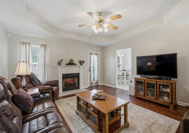 Photo 3 of Single family home for sale at 117 Mabry Dr, Murfreesboro, TN 37127 | MLS# 3353492 | Listing updated on 2026-09-21