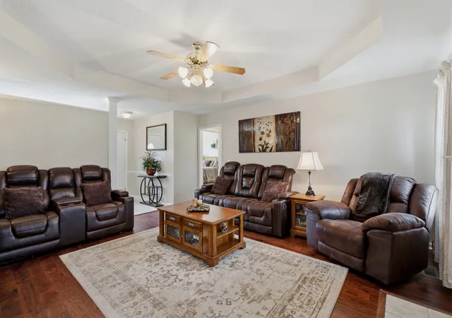 Photo 3 of Single family home for sale at 117 Mabry Dr, Murfreesboro, TN 37127 | MLS# 3353492 | Listing updated on 2026-09-21