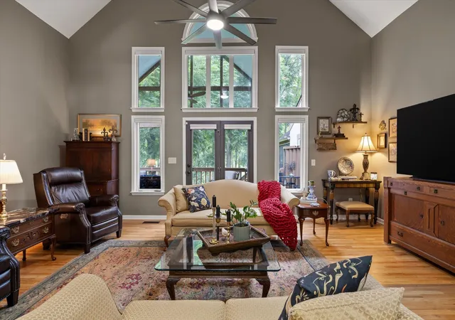 Photo 4 of Townhouse for sale at 9934 Cattails Meadow Lane, Ooltewah, TN 37363 | MLS# 3528170 | Listing updated on 2026-10-19