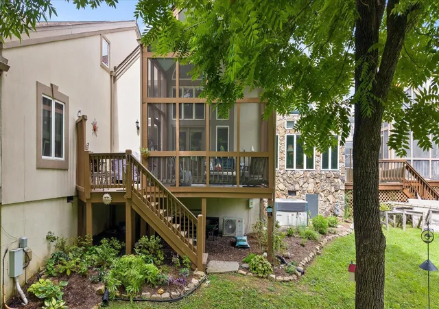 Photo 3 of Townhouse for sale at 9934 Cattails Meadow Lane, Ooltewah, TN 37363 | MLS# 3528170 | Listing updated on 2026-10-01