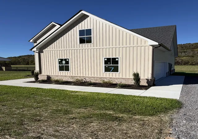 Photo 3 of Single family home for sale at 0 Hurricane Crk Rd, Woodbury, TN 37190 | MLS# 3544376 | Listing updated on 2026-10-28