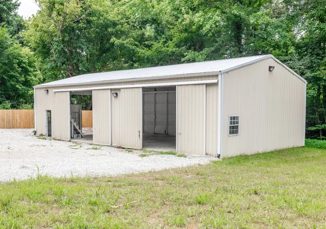 4th image of 5757 Lynchburg Hwy, Tullahoma, TN 37388 | MLS# 3505828