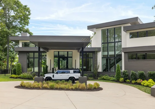 3rd image of 663 Hunters Trl, Nashville, TN 37209 | MLS# 3507966