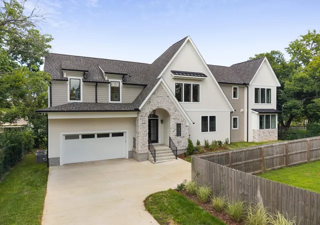 1st image of 2018 Overhill Dr, Nashville, TN 37215 | MLS# 3333825