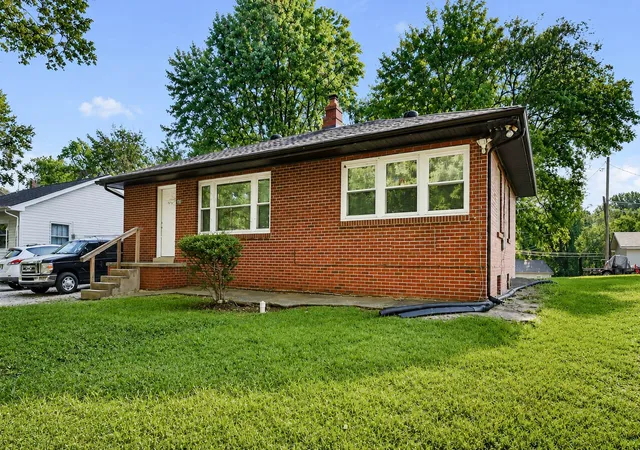 Photo 1 of Single family home for sale at 817 Rockwood Hts #1, Clarksville, TN 37040 | MLS# 3542016 | Listing updated on 2026-09-04