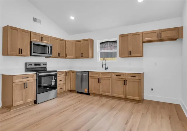 1st image of 904 East Decherd Street, Tullahoma, TN 37388 | MLS# 3333918