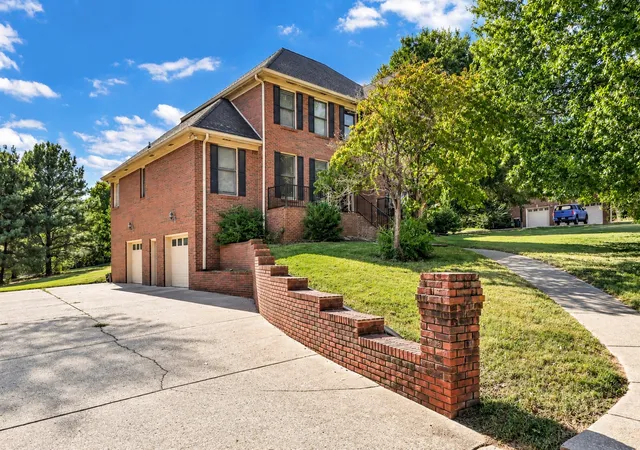 Photo 1 of Single family home for sale at 4810 Saint Andrew Ct, Clarksville, TN 37043 | MLS# 3603192 | Listing updated on 2026-09-30