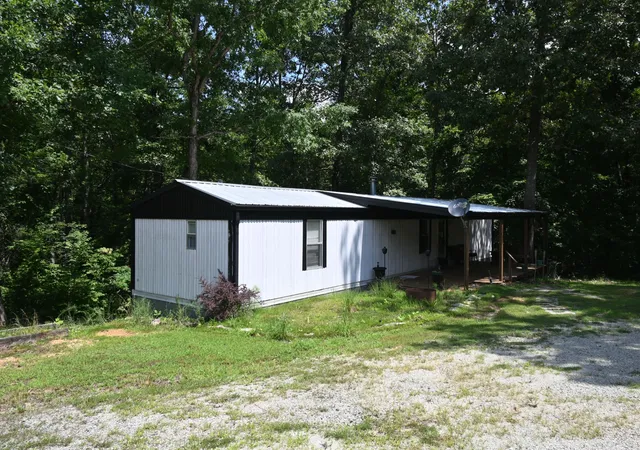 Photo 4 of Manufactured home for sale at 484 Stokes Ln, Bath Springs, TN 38311 | MLS# 3336136 | Listing updated on 2026-08-06
