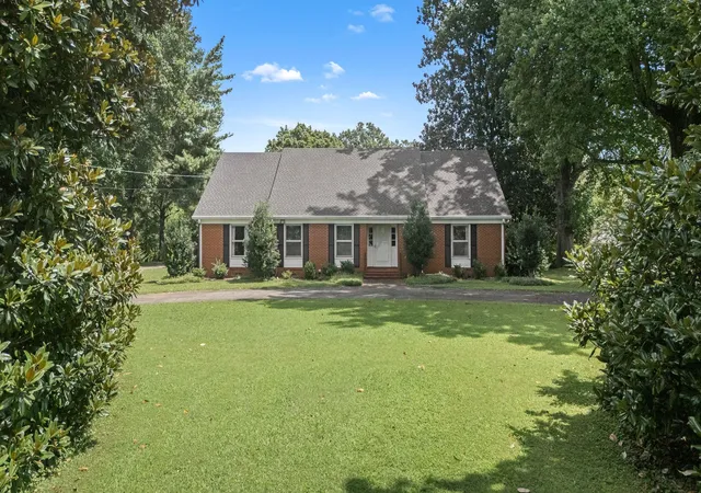 1st image of 327 Minerva Dr, Murfreesboro, TN 37130 | MLS# 3514257