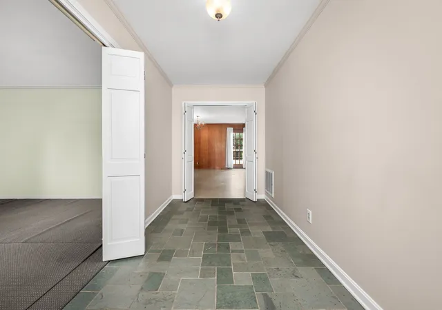 4th image of 327 Minerva Dr, Murfreesboro, TN 37130 | MLS# 3514257