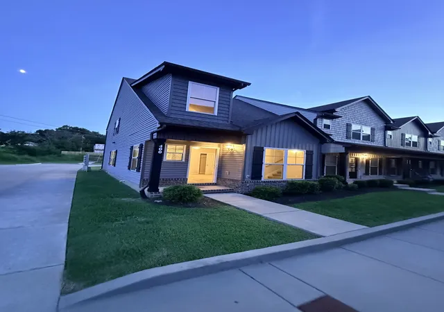 2nd image of 400 Rick Mccormick Dr, La Vergne, TN 37086 | MLS# 3333892
