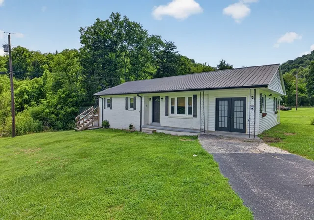 3rd image of 221 England Hollow Rd, Gainesboro, TN 38562 | MLS# 3333912