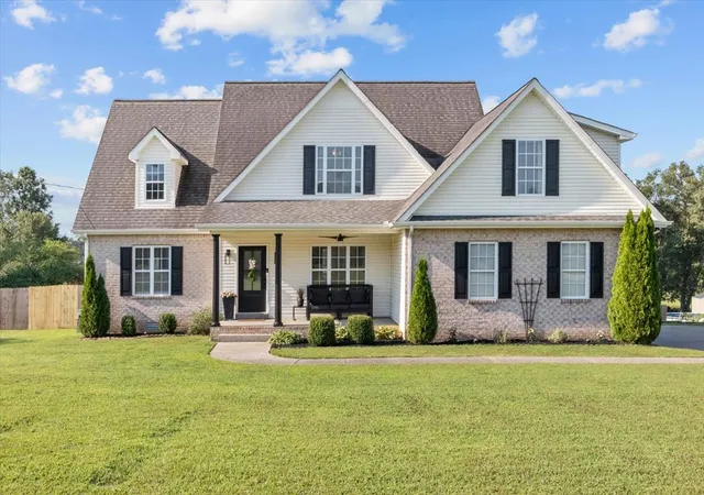 1st image of 500 Fawn Ct, Burns, TN 37029 | MLS# 3336053