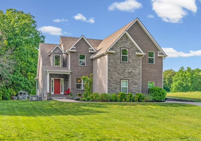 Photo 1 of Single family home for sale at 317 Alonzo Pl, Cunningham, TN 37052 | MLS# 3336304 | Listing updated on 2026-09-04