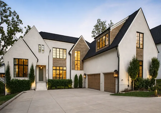 Photo 1 of Mansion for sale at 3412 Golf Clb Ln, Nashville, TN 37215 | MLS# 3514533 | Listing updated on 2026-10-08