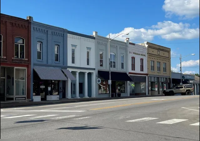 37th image of 110 E Merchant St, Mount Pleasant, TN 38474 | MLS# 3336299