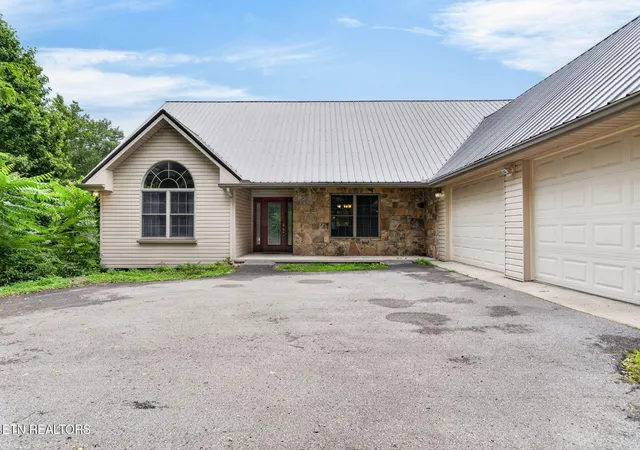 3rd image of 50 Ross Pl, Monterey, TN 38574 | MLS# 3335360