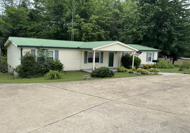 1st image of 6165 Hwy 69 N, Paris, TN 38242 | MLS# 3335372