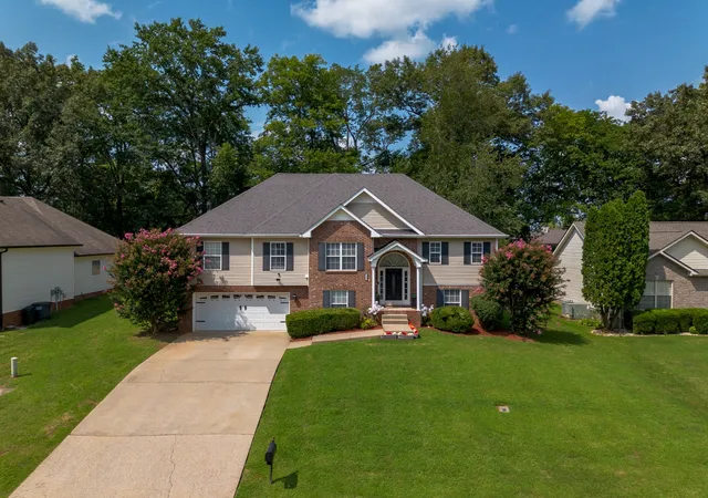 2nd image of 3121 Holly Pt, Clarksville, TN 37043 | MLS# 3506135