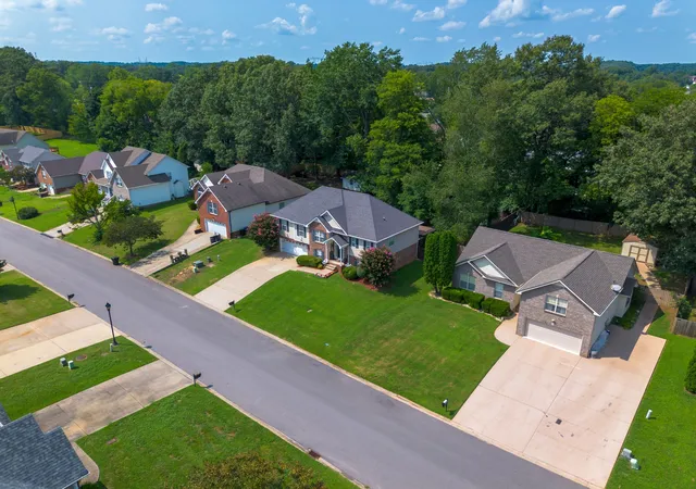 4th image of 3121 Holly Pt, Clarksville, TN 37043 | MLS# 3506135