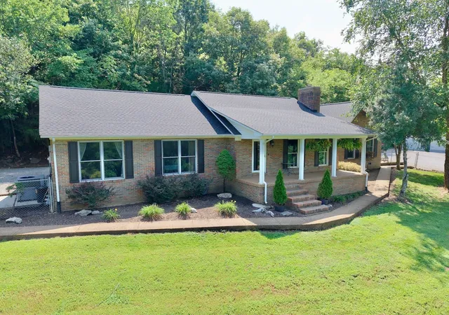 2nd image of 7474 Nashville Hwy, Dowelltown, TN 37059 | MLS# 3336322