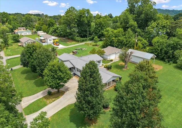 image of 107 Georgia Avenue, Etowah, TN 37331 | MLS# 3335380