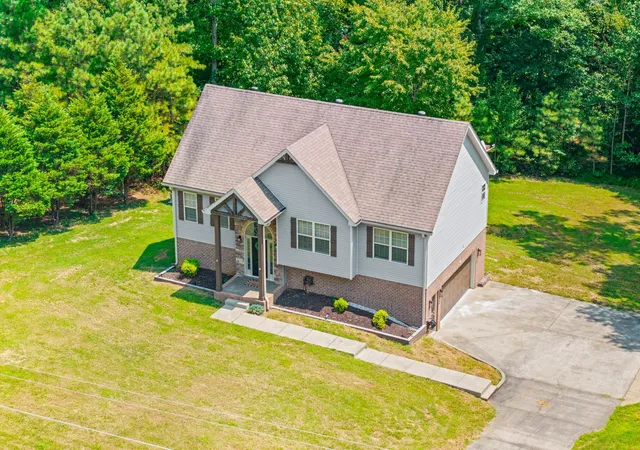 Photo 1 of Single family home for sale at 5005 Marion Rd, Cunningham, TN 37052 | MLS# 3510330 | Listing updated on 2026-09-25