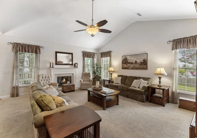 Photo 4 of Single family home for sale at 3008 Fresh Water Ct, Spring Hill, TN 37174 | MLS# 3508082 | Listing updated on 2026-10-20