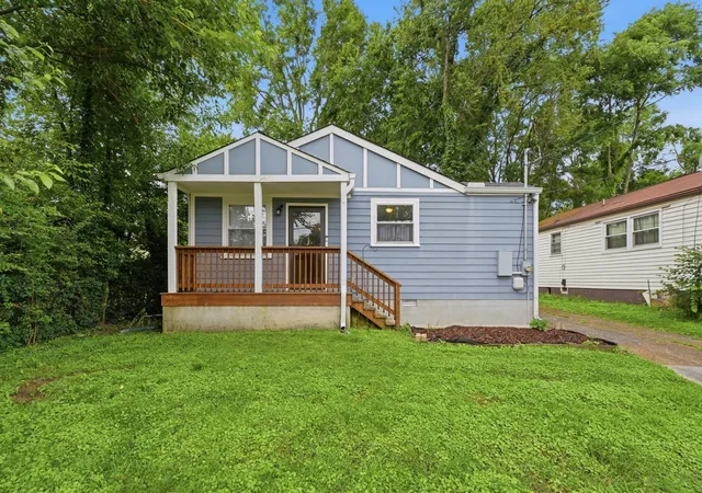 Photo 3 of Single family home for sale at 2603 Jenkins St, Nashville, TN 37208 | MLS# 3335747 | Listing updated on 2026-09-05