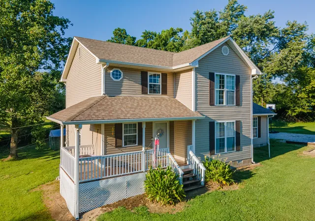 image of 303 Borum Ave, Hohenwald, TN 38462 | MLS# 3499695