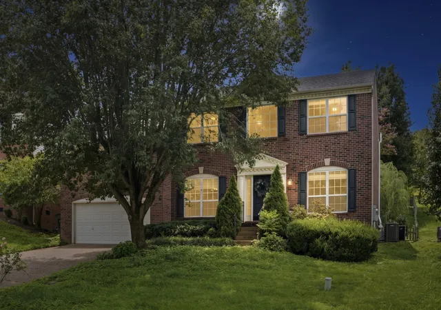 Photo 1 of Single family home for sale at 105 Holt Br, Nashville, TN 37211 | MLS# 3336307 | Listing updated on 2026-10-09