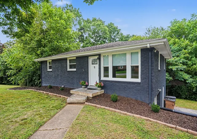Photo 1 of Sale Pending at 5304 Eulala Dr, Nashville, TN 37211 | MLS# 3335938 | Listing updated on 2026-09-16