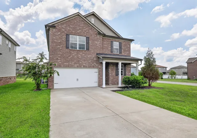 Photo 1 of Single family home for sale at 113 Davenport Dr, Murfreesboro, TN 37128 | MLS# 3513284 | Listing updated on 2026-08-24