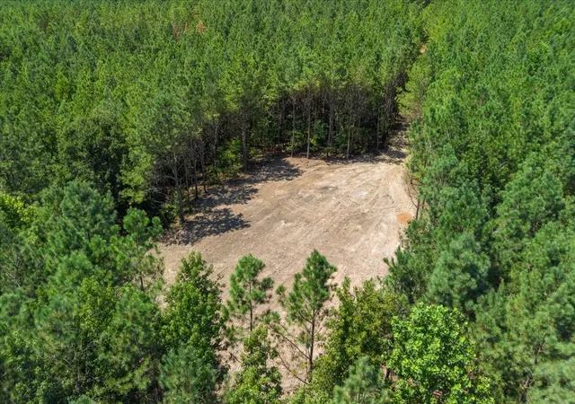 1st image of 0 Eden Farm Rd, Camden, TN 38320 | MLS# 3336049