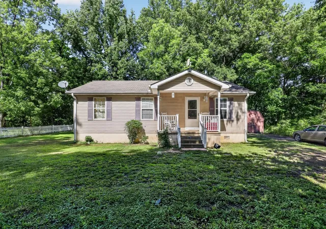 3rd image of 405 S Poplar St, Kenton, TN 38233 | MLS# 3335914