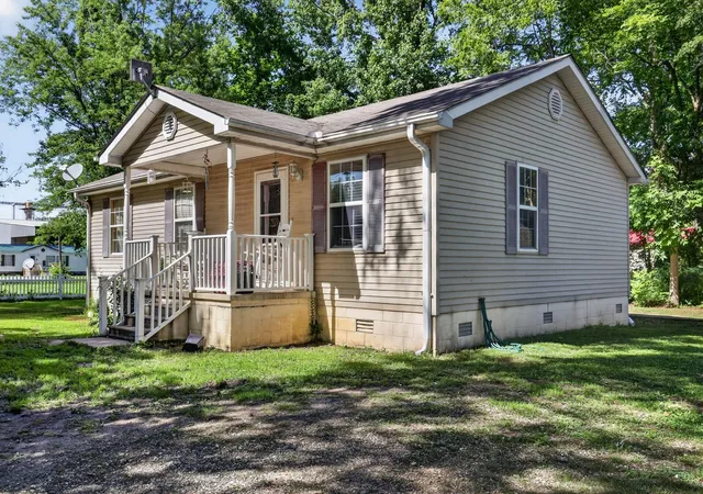 4th image of 405 S Poplar St, Kenton, TN 38233 | MLS# 3335914