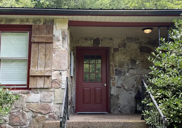 Photo 1 of Single family home for sale at 12147 Sewanee Hwy, Sewanee, TN 37375 | MLS# 3499813 | Listing updated on 2026-08-19