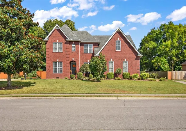 Photo 2 of Single family home for sale at 2925 Schoolside St, Murfreesboro, TN 37128 | MLS# 3520477 | Listing updated on 2026-09-15