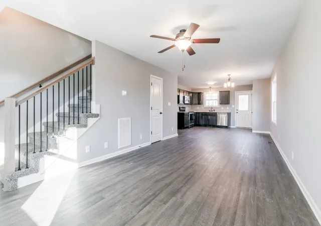 4th image of 923 Oak Ln, Clarksville, TN 37040 | MLS# 3335977