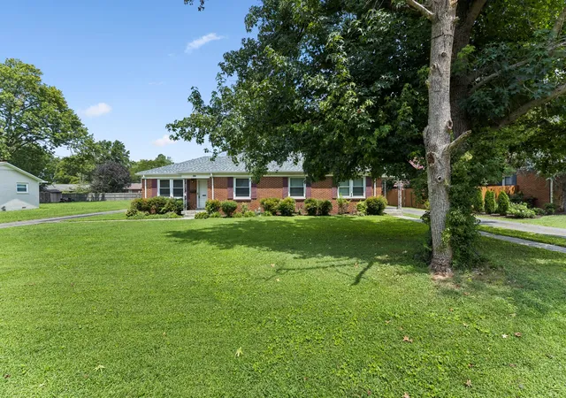 1st image of 910 W Clark Blvd, Murfreesboro, TN 37129 | MLS# 3502130