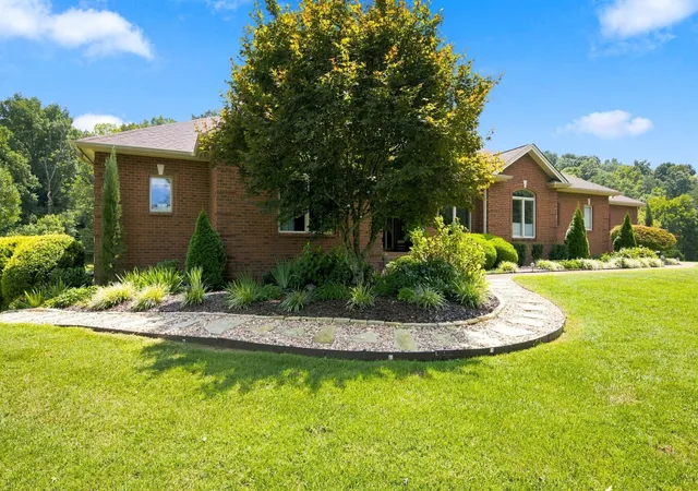 Photo 3 of Single family home for sale at 1624 Spencer Ml Rd, Burns, TN 37029 | MLS# 3510905 | Listing updated on 2026-10-02