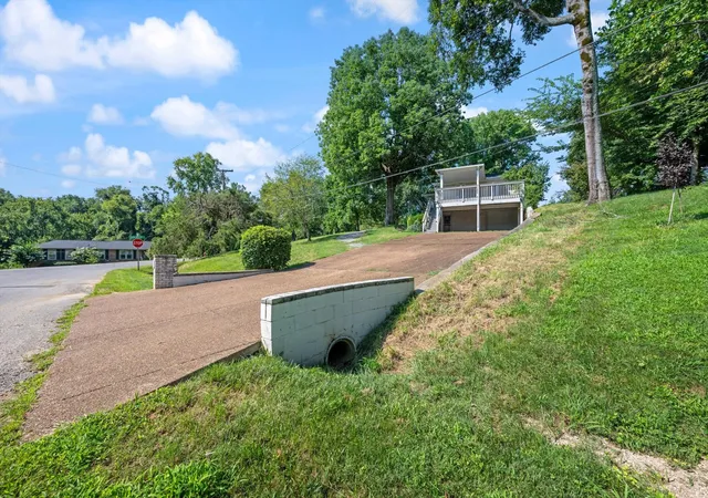 Photo 3 of Single family home for sale at 4921 Timberdale Dr, Nashville, TN 37211 | MLS# 3336091 | Listing updated on 2026-09-28