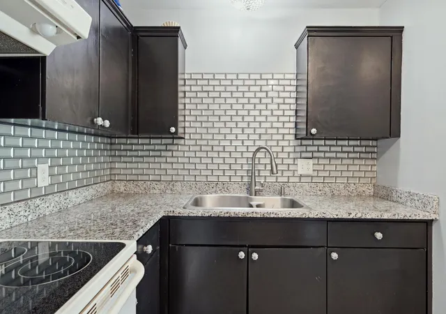 Photo 3 of Condo for sale at 613 Hillsboro Rd #C16, Franklin, TN 37064 | MLS# 3516218 | Listing updated on 2026-09-23
