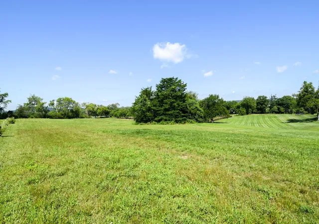 1st image of 0 Hwy 25 W, Gallatin, TN 37066 | MLS# 3336082