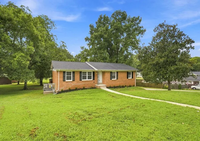 1st image of 1308 Bagley Dr, Fayetteville, TN 37334 | MLS# 3512454