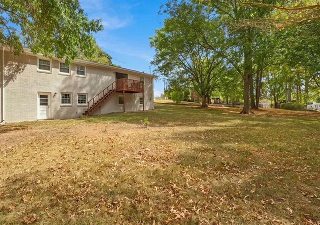 Photo 3 of Single family home for sale at 1308 Bagley Dr, Fayetteville, TN 37334 | MLS# 3512454 | Listing updated on 2026-10-09