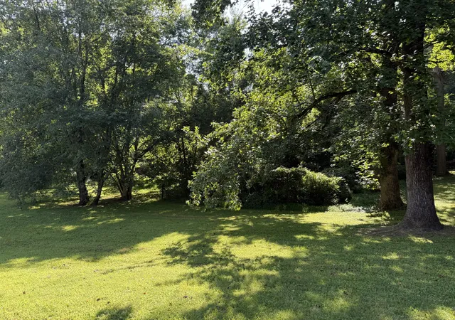 1st image of 0 Azalea Dr, Columbia, TN 38401 | MLS# 3499850