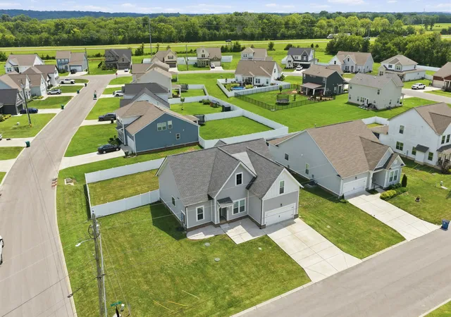 Photo 3 of Single family home for sale at 501 Janis Ln, Mount Juliet, TN 37122 | MLS# 3336139 | Listing updated on 2026-10-24