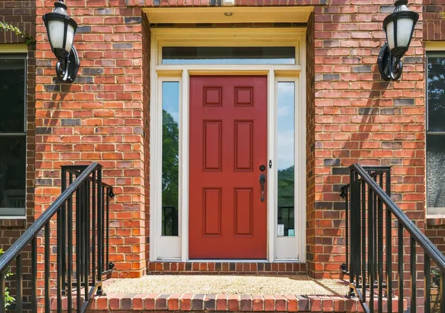 Photo 3 of Single family home for sale at 8009 Montcastle Dr, Nashville, TN 37221 | MLS# 3510023 | Listing updated on 2026-08-29