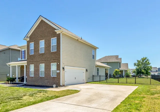 Photo 3 of Single family home for sale at 3713 Sweetbriar Ave, Murfreesboro, TN 37128 | MLS# 3502104 | Listing updated on 2026-08-29